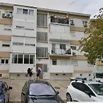 Airport - Std 2 - Ar Condicionado - Cave 20m2 215ft2 - Full Equipped - Ring Bell E * Lisboa
