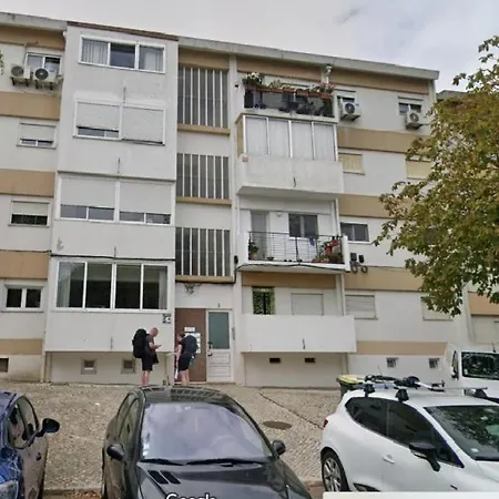 Airport - Std 2 - Ar Condicionado - Cave 20m2 215ft2 - Full Equipped - Ring Bell E * Lisboa