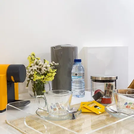 Airport - Std 2 - Ar Condicionado - Cave 20m2 215ft2 - Full Equipped - Ring Bell E Apartmán Lisboa