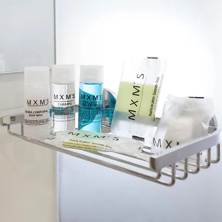 Airport - Std 2 - Ar Condicionado - Cave 20m2 215ft2 - Full Equipped - Ring Bell E Lisbon